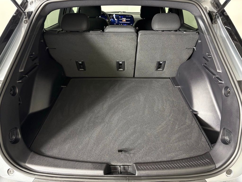 Used 2026 Chevrolet Equinox EV LT image 41