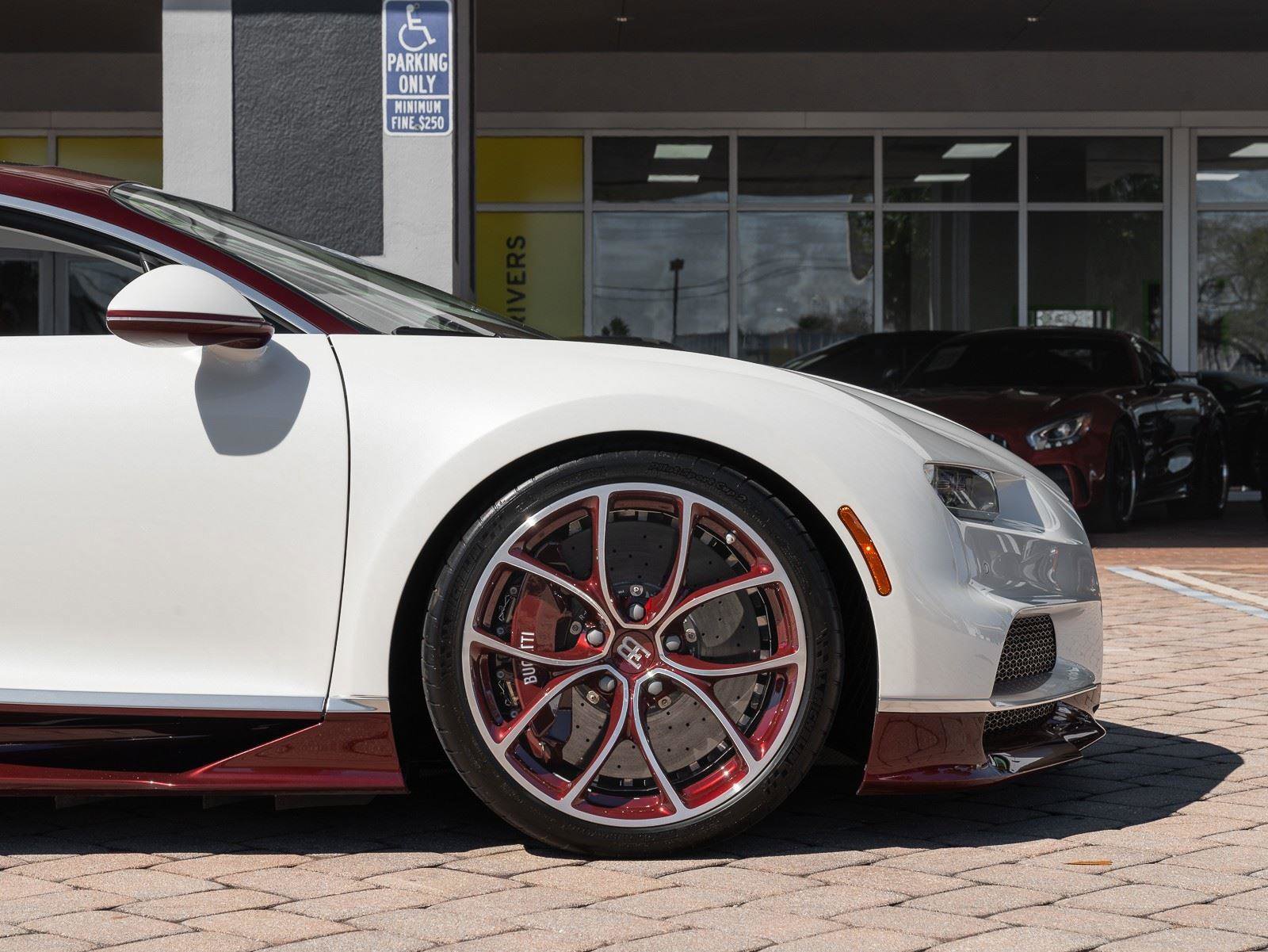 Used 2021 Bugatti Chiron image 36