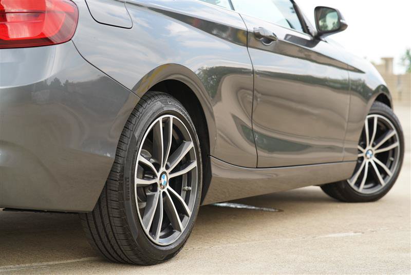 Used 2019 BMW 230i Convertible w/ Premium Package RWD image 26