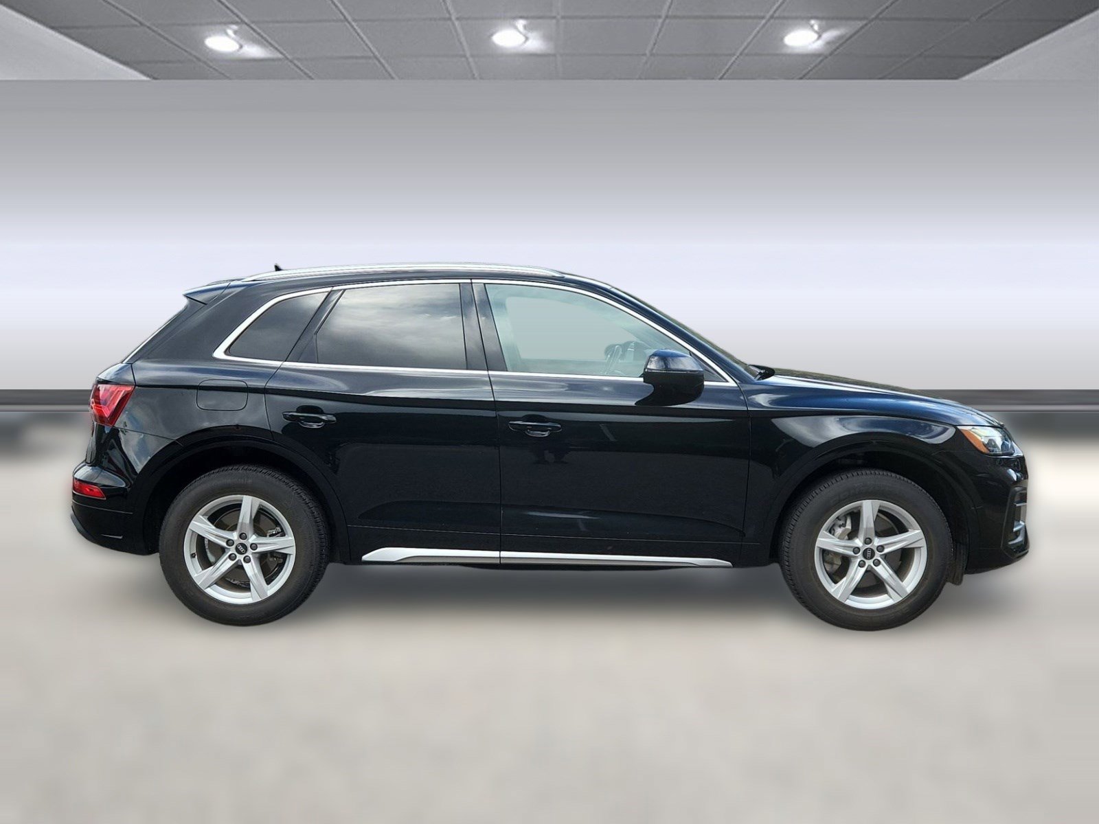 Used 2021 Audi Q5 Premium image 8