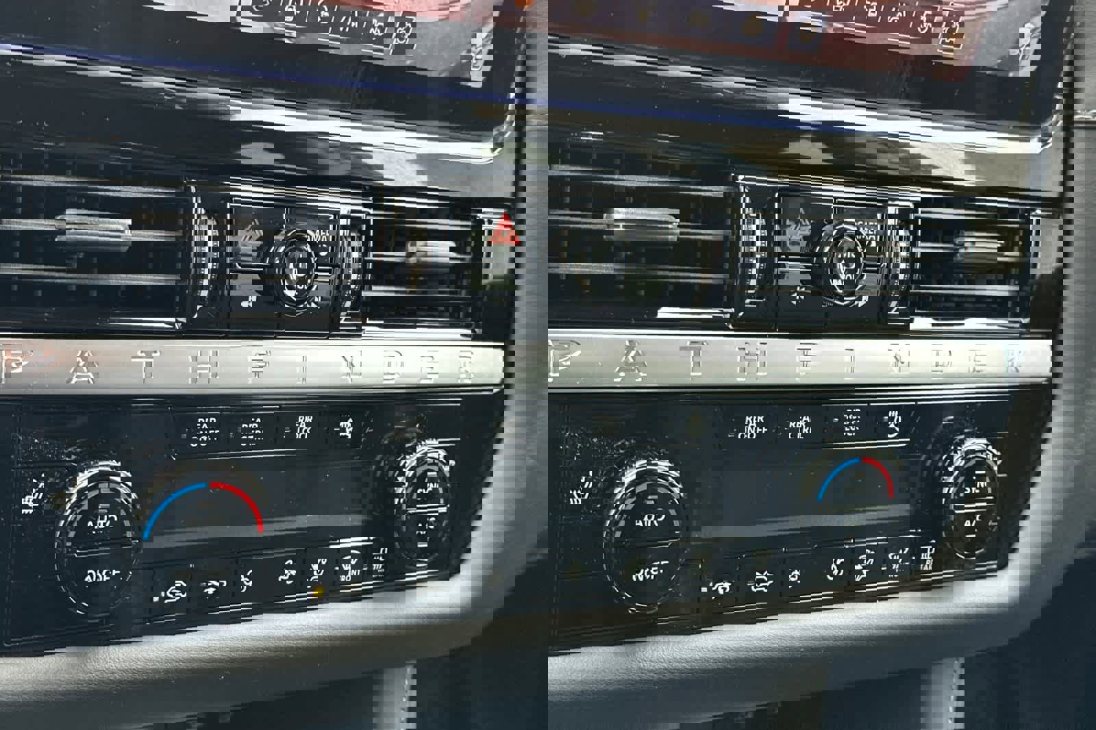 New 2026 Nissan Pathfinder SL image 20