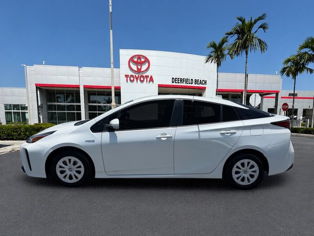 Used 2021 Toyota Prius L Eco FWD image 4