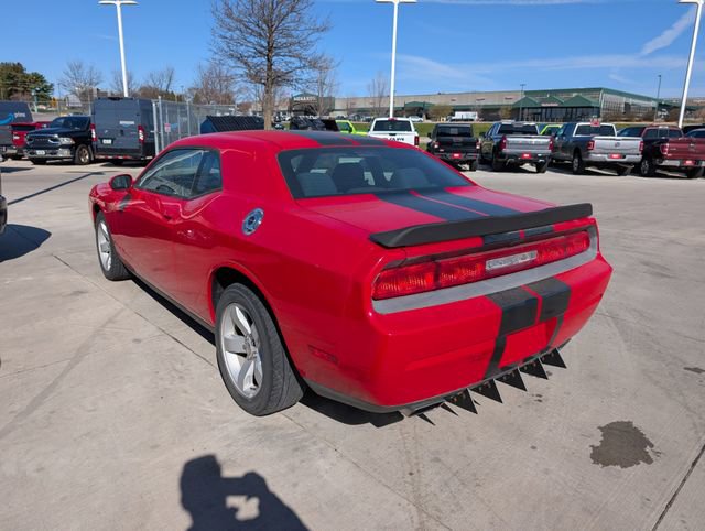 Used 2014 Dodge Challenger SXT image 15