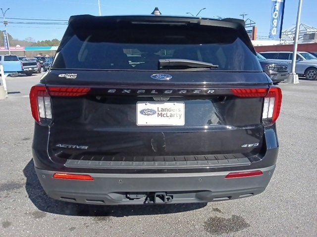 Used 2025 Ford Explorer Active image 4