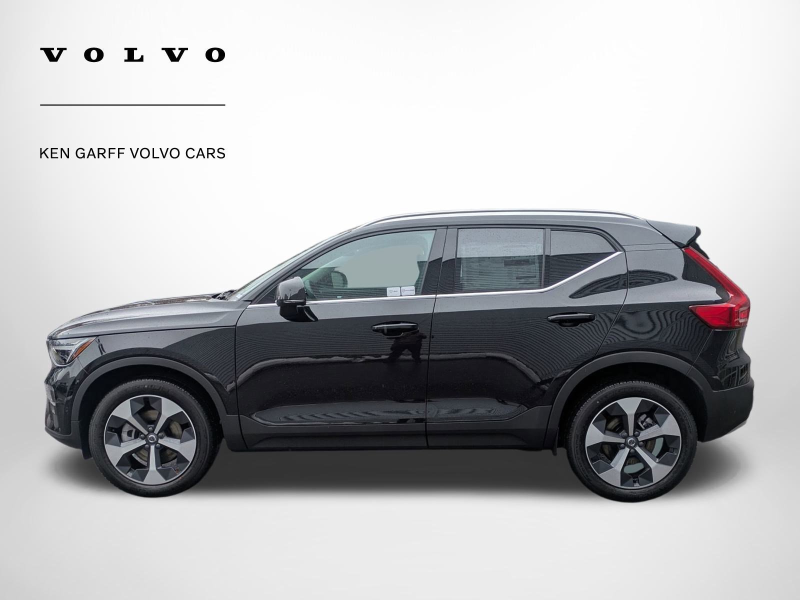 New 2025 Volvo XC40 B5 Plus w/ Protection Package Premier image 7