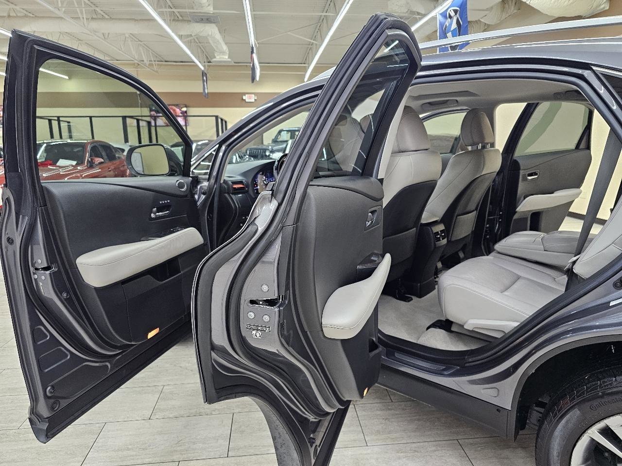 Used 2013 Lexus RX 350 FWD w/ Navigation Pkg image 16