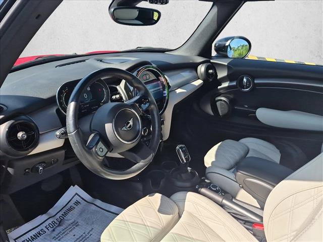 Used 2024 MINI Cooper Convertible w/ Signature Upholstery Package FWD image 10