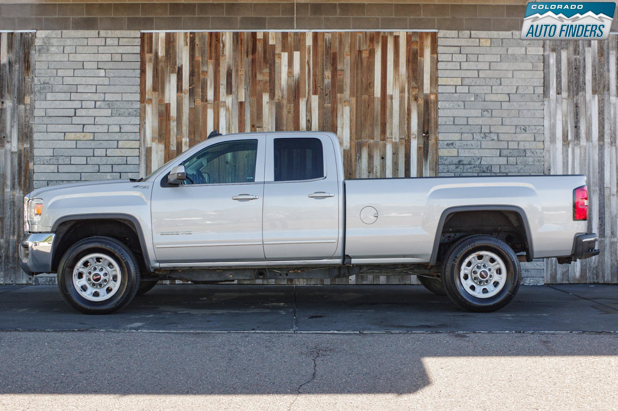 Used 2017 GMC Sierra 2500 SLE w/ Snow Plow Prep Package AWD/4WD image 3