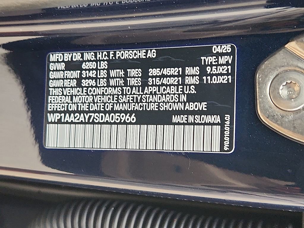 New 2025 Porsche Cayenne image 21