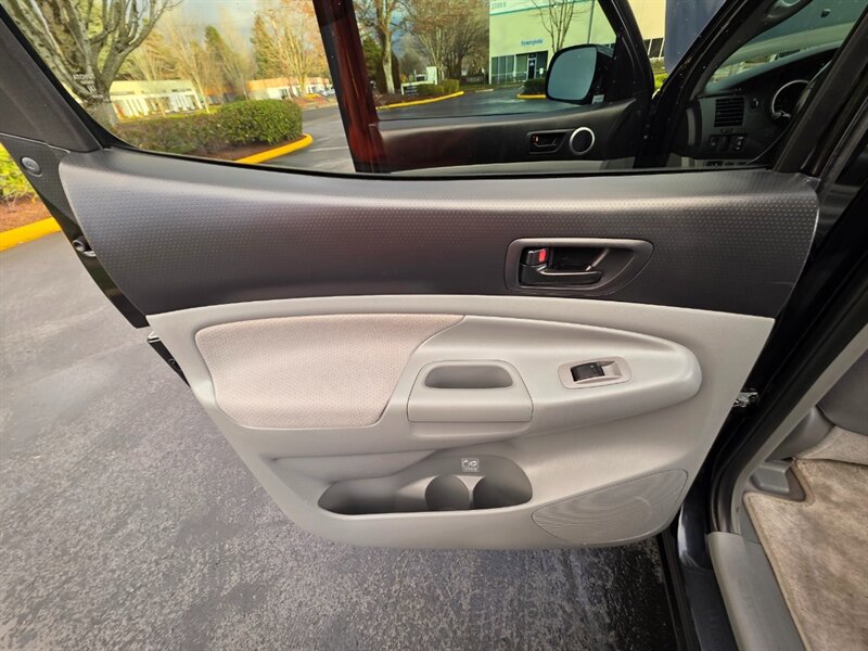 Used 2010 Toyota Tacoma 4x4 Double Cab image 39