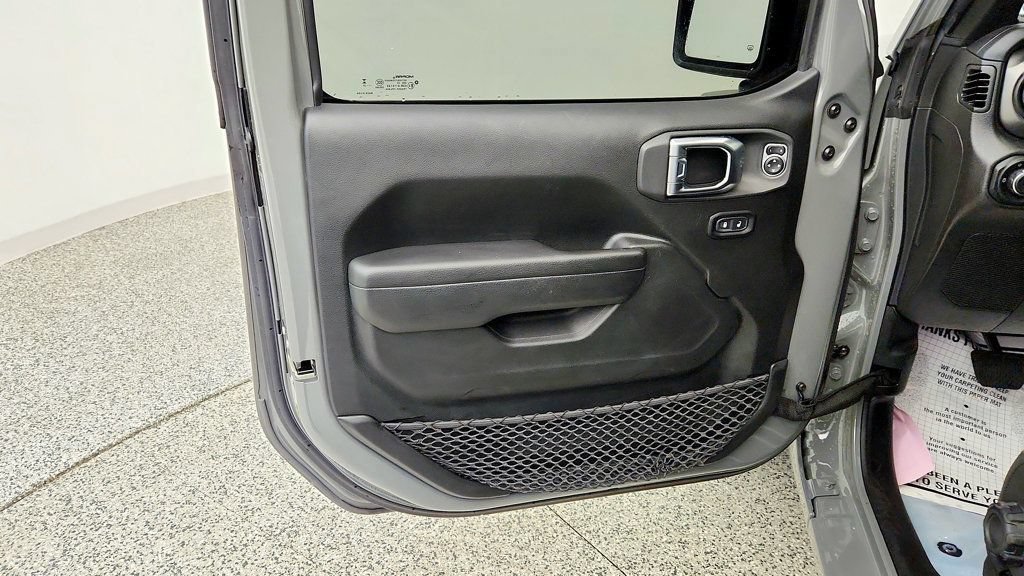 Used 2023 Jeep Wrangler Sport AWD/4WD image 10