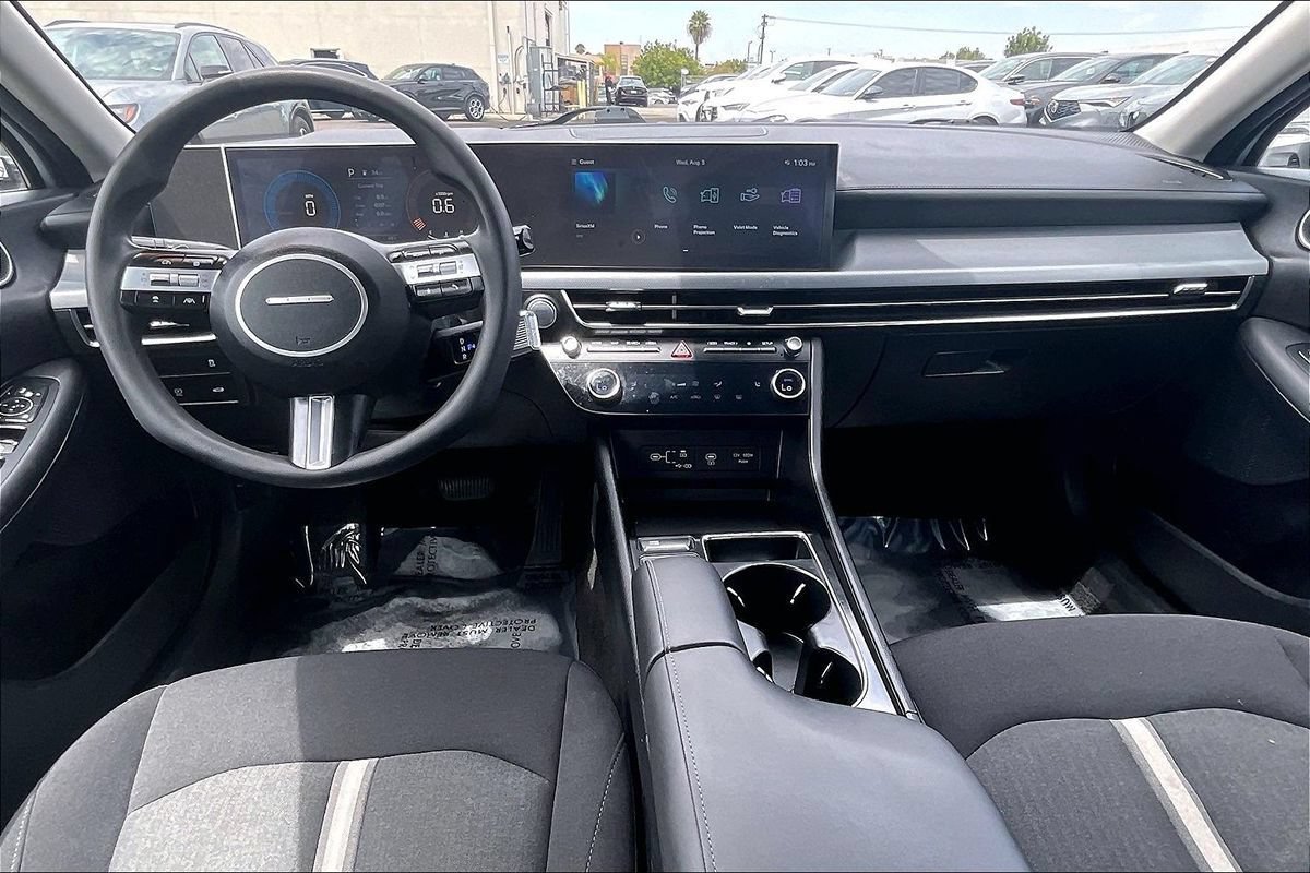 Used 2025 Hyundai Sonata SEL FWD image 20