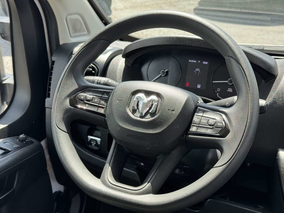 Used 2025 RAM ProMaster 2500 w/ Convenience Group FWD image 23