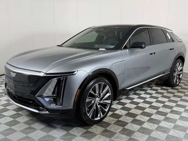 New 2025 Cadillac Lyriq Luxury w/ Nappa Leather Package RWD image 2