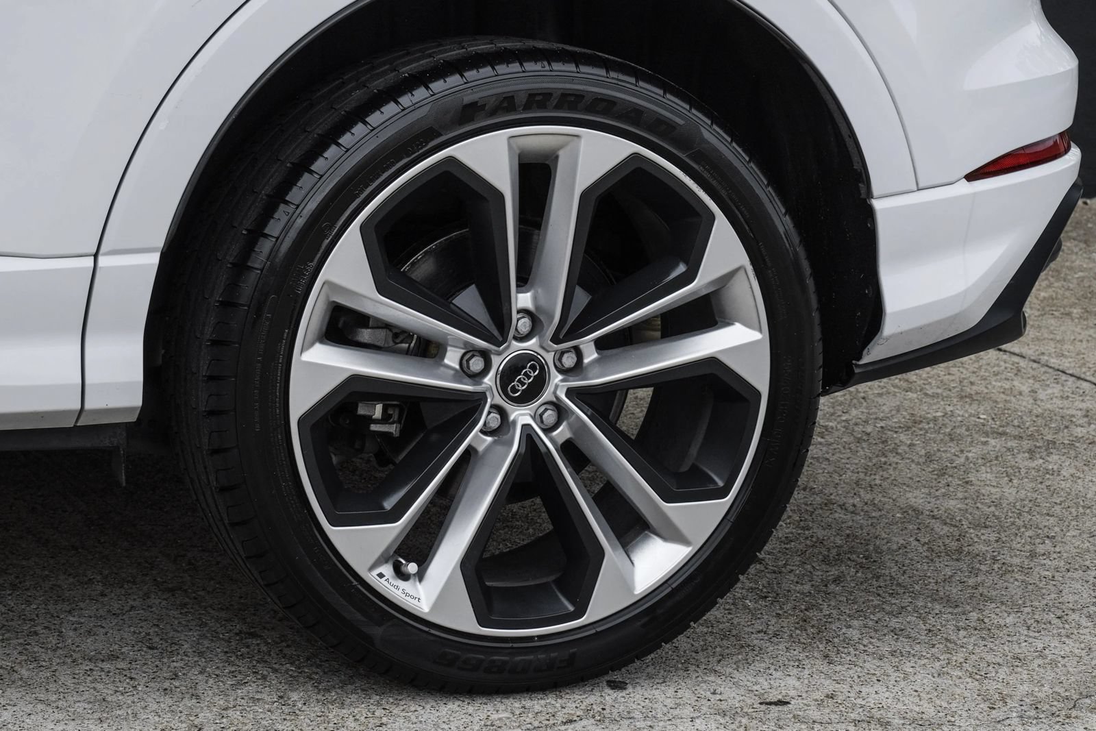 Used 2020 Audi Q3 2.0T Premium Plus w/ Premium Plus Package AWD/4WD image 58