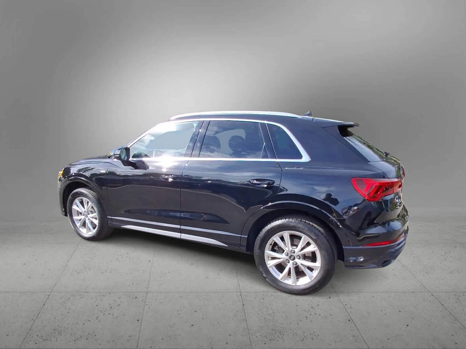 Certified 2022 Audi Q3 2.0T Premium AWD/4WD image 6