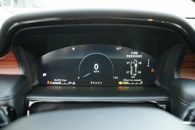 Used 2023 Lincoln Nautilus Reserve w/ Equipment Group 201A image 20