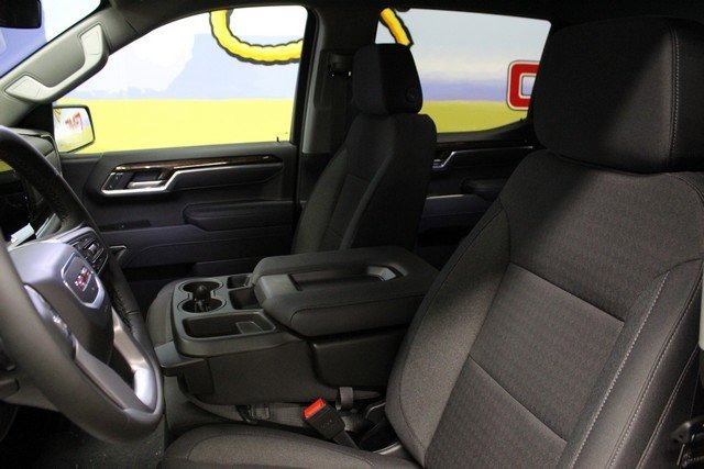 New 2026 GMC Sierra 1500 Elevation image 18