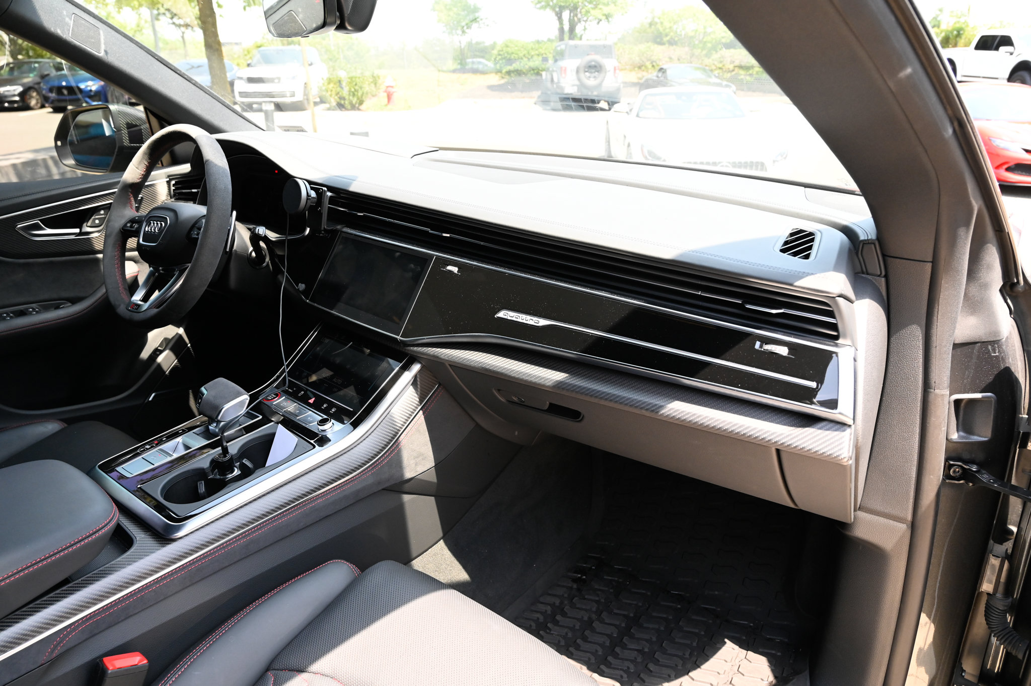 Used 2024 Audi RS Q8 AWD/4WD image 54
