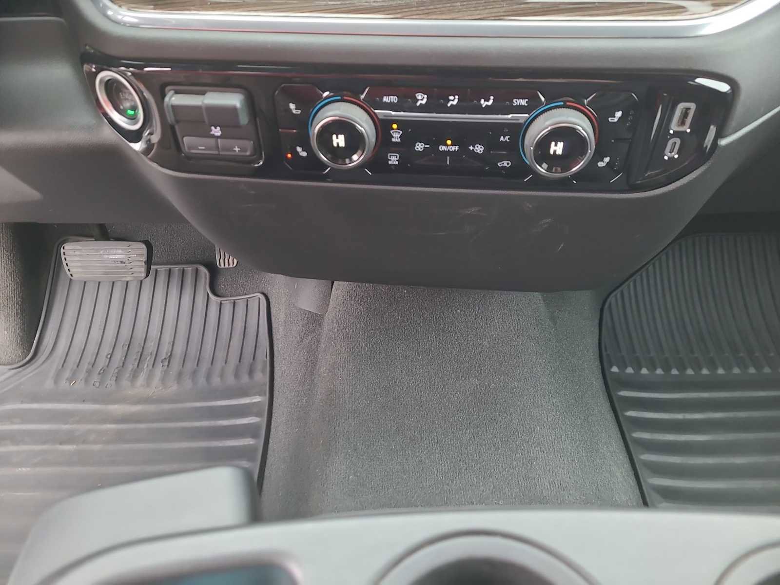 Used 2025 Chevrolet Silverado 2500 LT w/ Convenience Package image 25