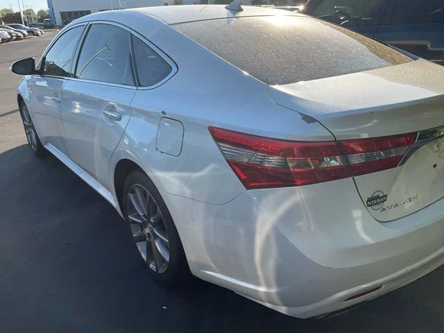 Used 2014 Toyota Avalon Limited w/ Technology Package FWD image 9