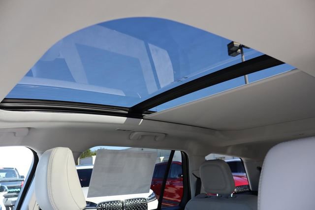 New 2025 Lincoln Aviator 2WD w/ Jet Appearance Package image 8
