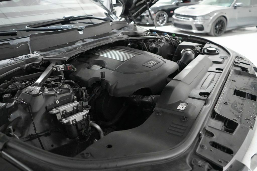 Used 2017 Land Rover Range Rover Sport HSE image 39
