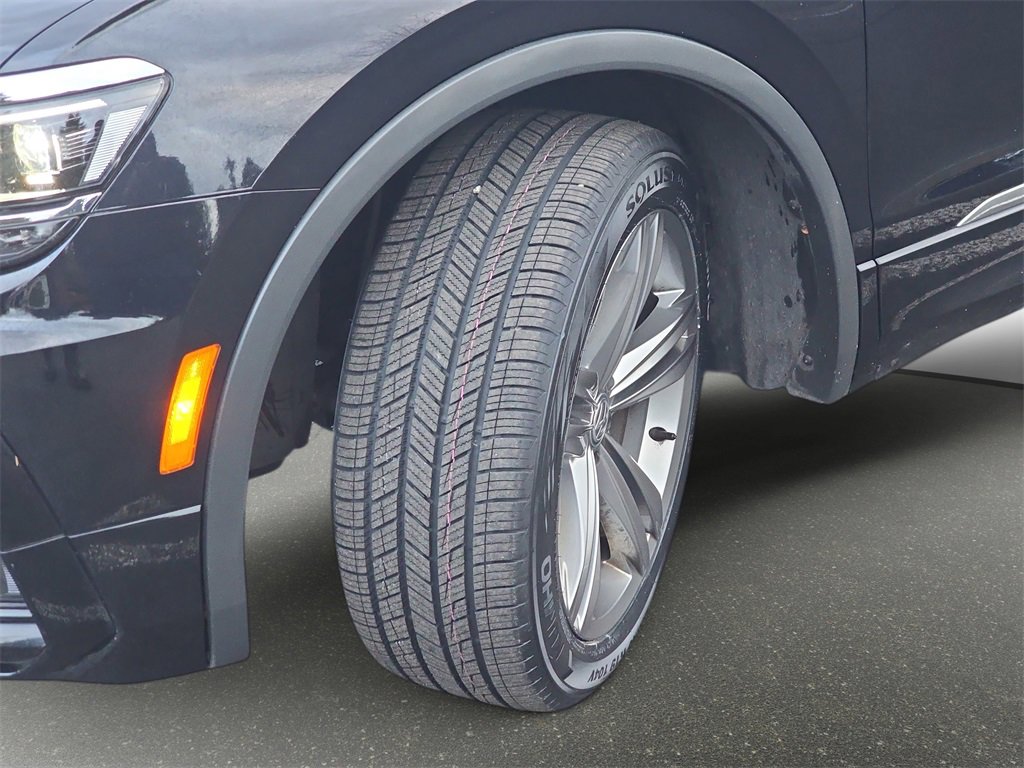 Used 2019 Volkswagen Tiguan S image 33