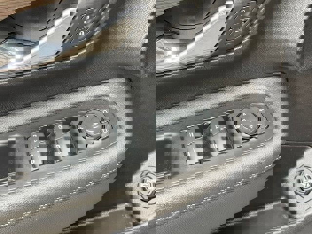 Used 2023 GMC Terrain Denali w/ Denali Premium Package AWD/4WD image 22