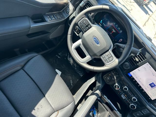 New 2026 Ford F350 Lariat w/ Black Appearance Package image 43