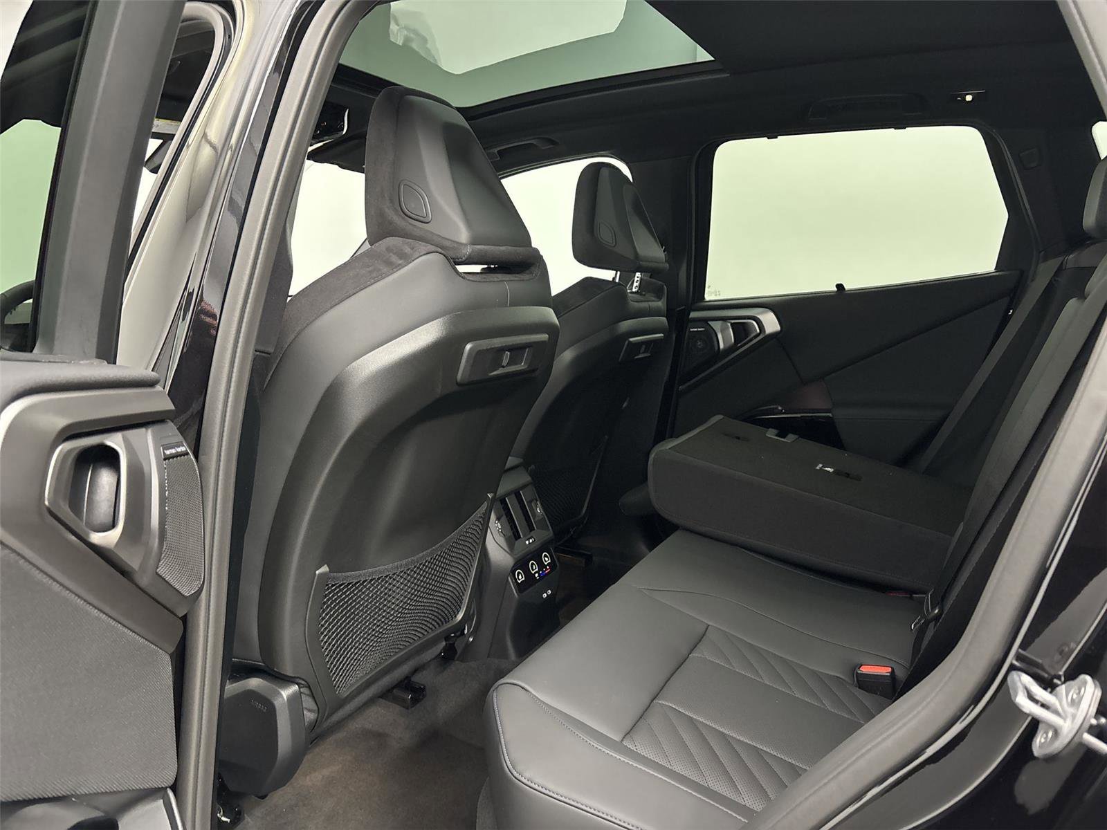 New 2026 BMW X3 xDrive30 w/ Premium Package image 29