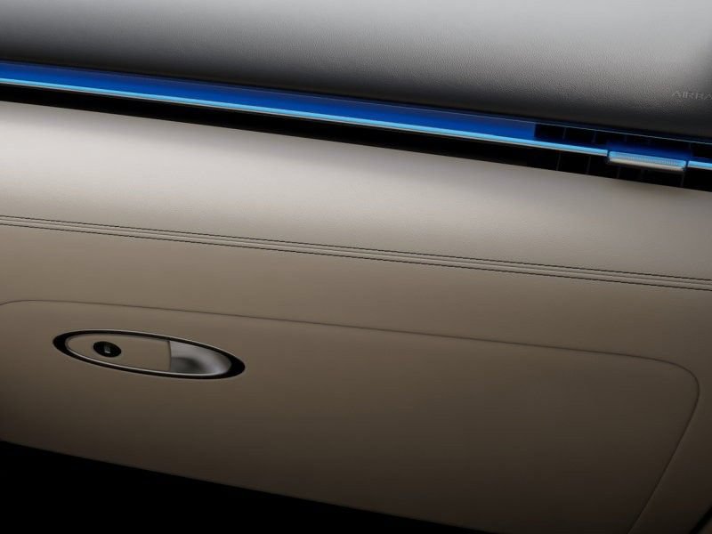 New 2027 Genesis GV70 2.5T Advanced AWD/4WD image 29