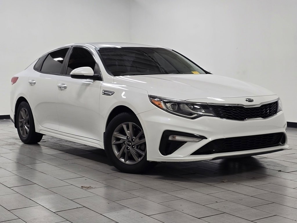 Used 2020 Kia Optima LX image 2