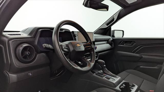 Used 2024 Chevrolet Colorado W/T RWD image 32