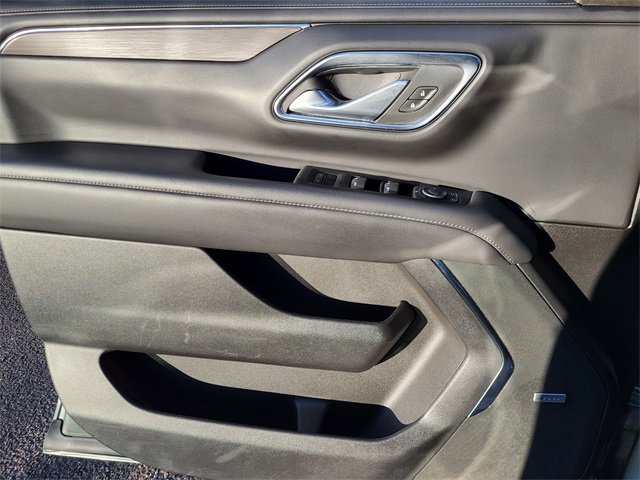 Used 2024 Chevrolet Tahoe LT image 3