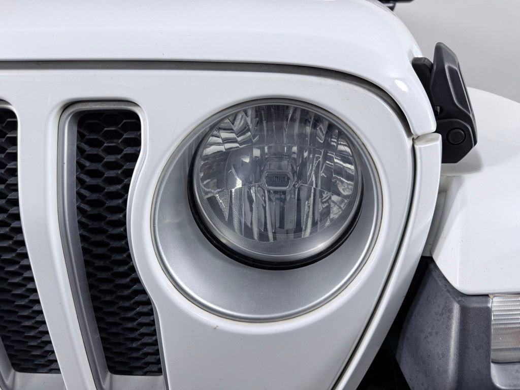 Used 2018 Jeep Wrangler Unlimited Sahara image 27