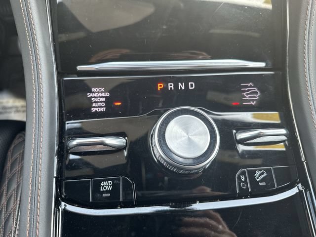 Used 2022 Jeep Grand Cherokee Summit AWD/4WD image 24