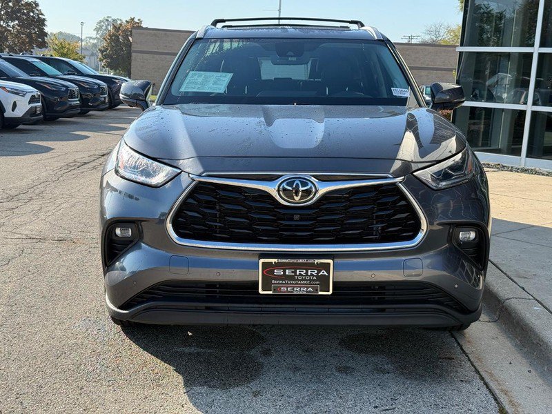 Used 2023 Toyota Highlander Limited AWD/4WD image 8