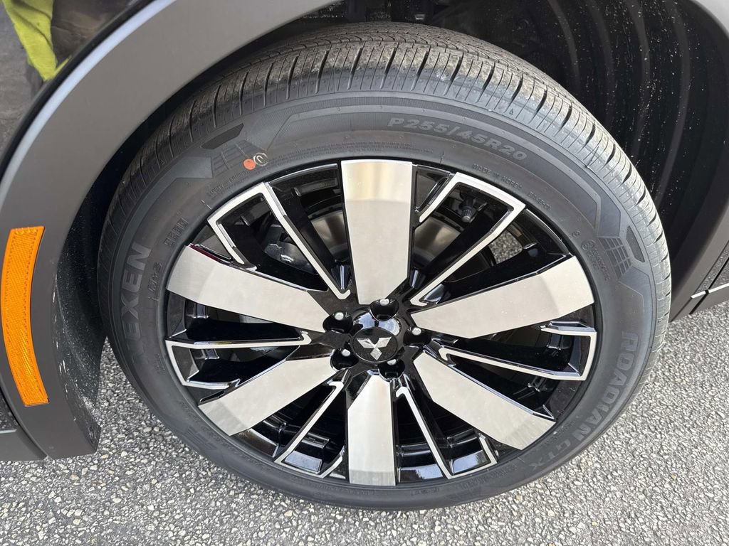 New 2026 Mitsubishi Outlander SE image 10