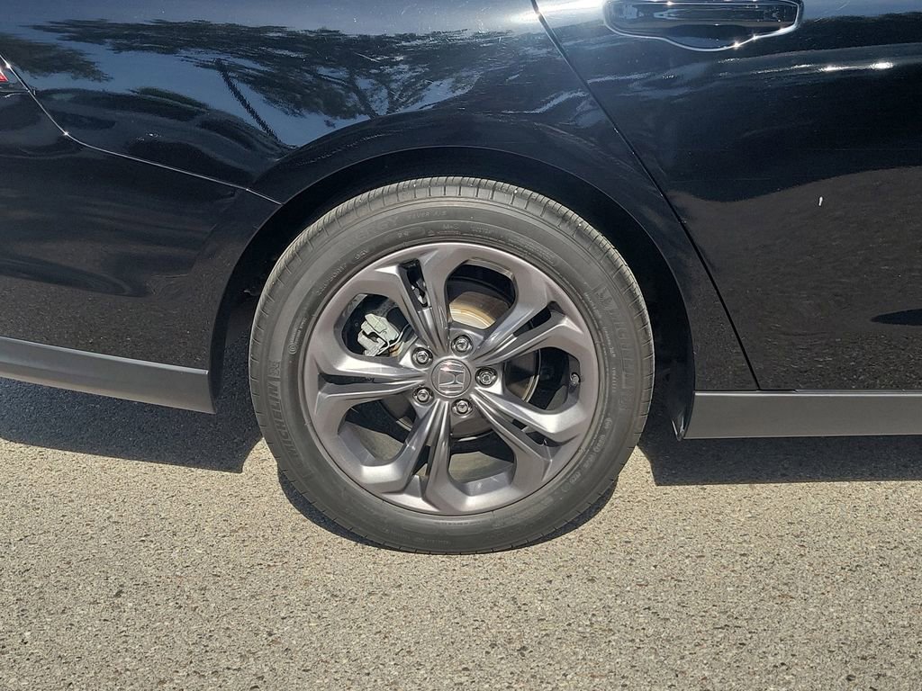 Used 2023 Honda Accord EX image 12