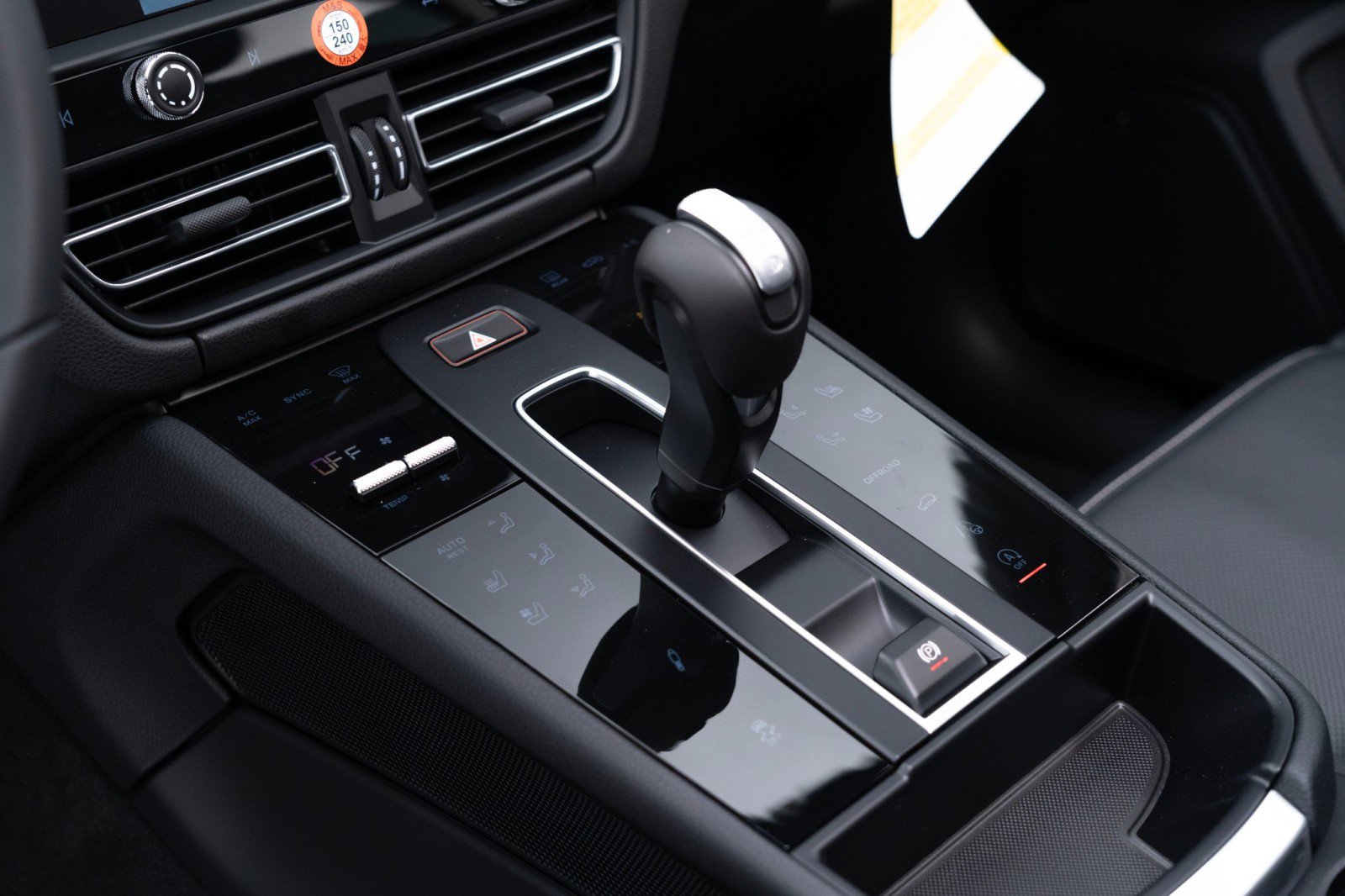 New 2025 Porsche Macan Turbo image 28