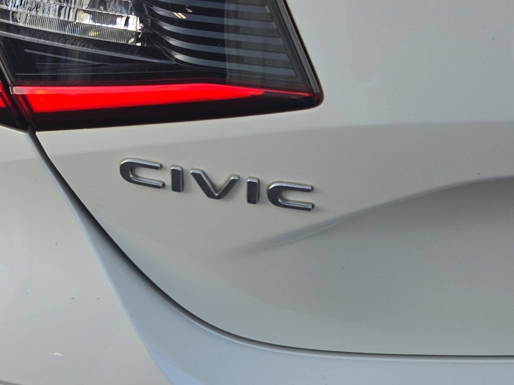 Used 2024 Honda Civic Sport Touring image 7
