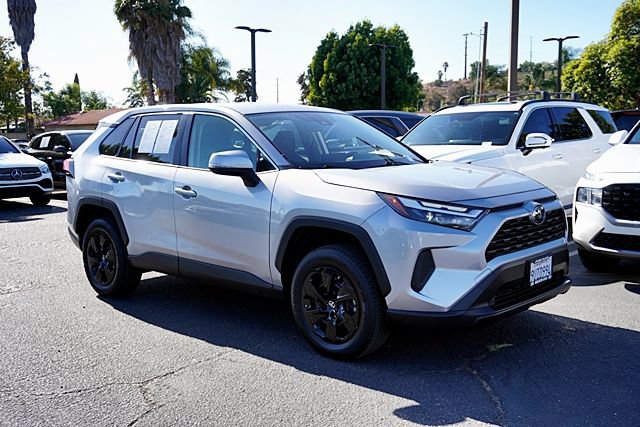 Used 2025 Toyota RAV4 LE FWD image 6