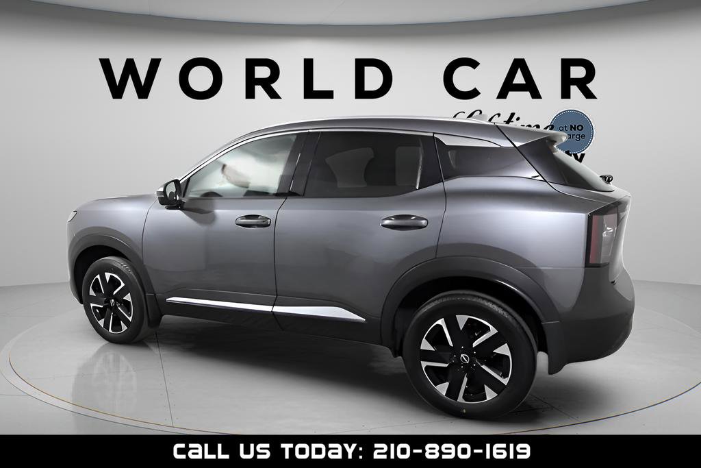 Used 2025 Nissan Kicks SR image 5
