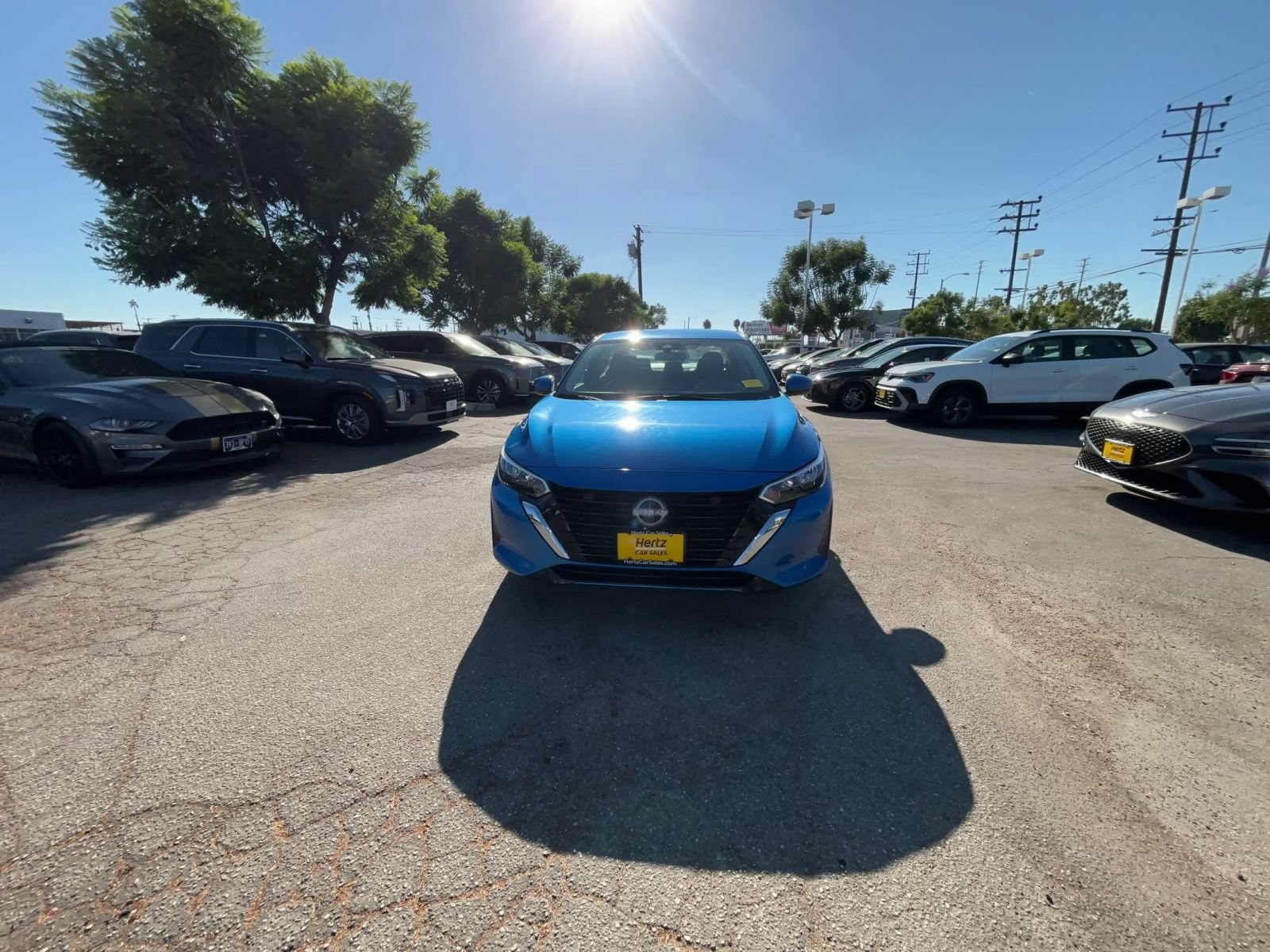 Used 2025 Nissan Sentra SV FWD image 4