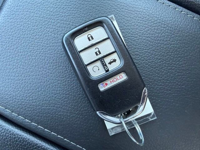 Used 2018 Honda Civic Touring image 13