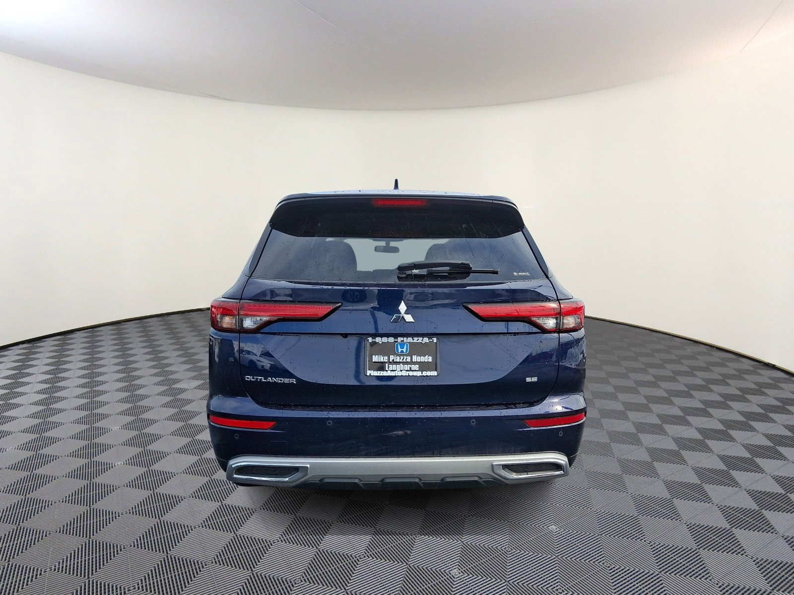 Used 2024 Mitsubishi Outlander SE image 6