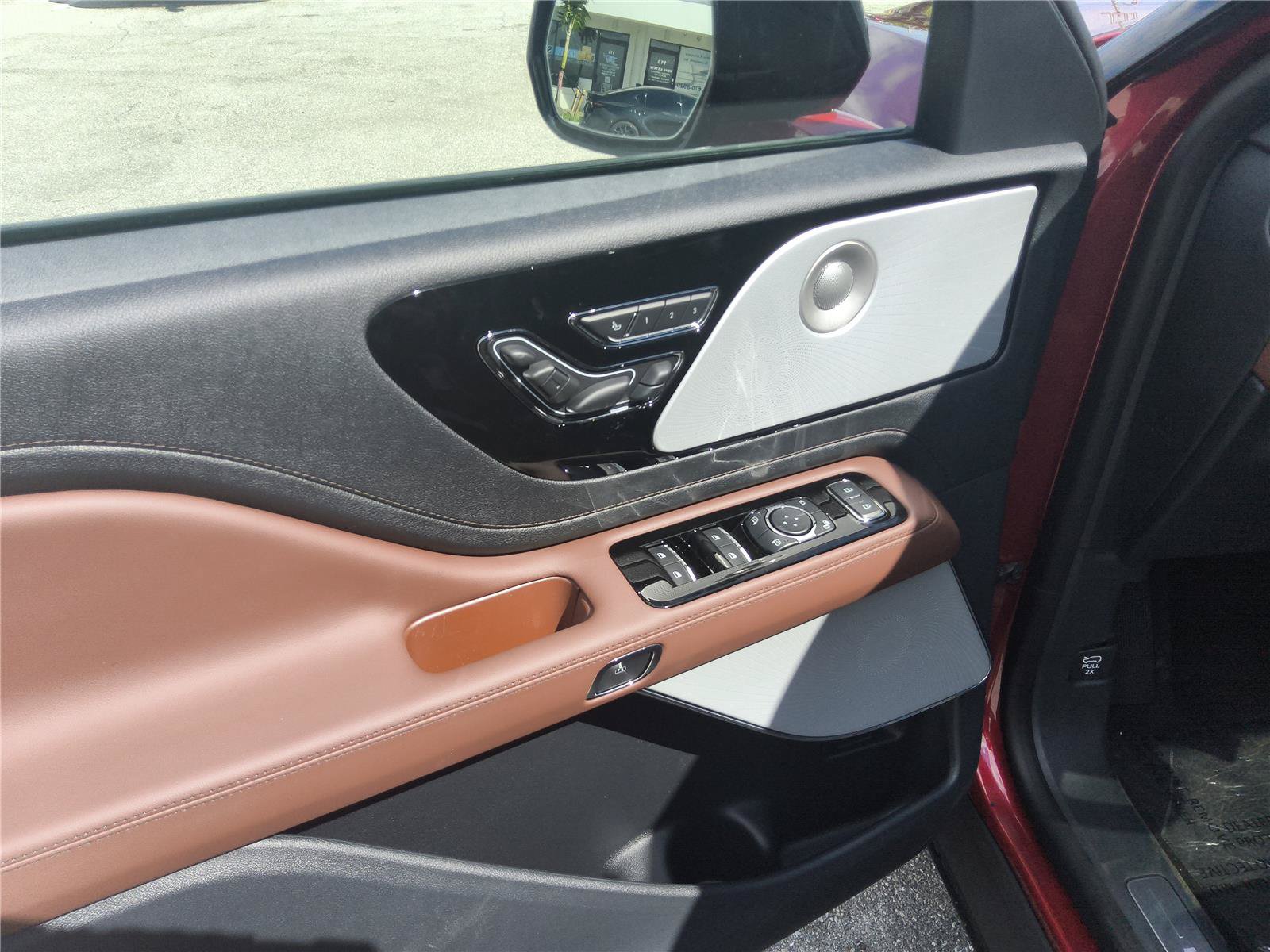 New 2027 Lincoln Aviator Reserve AWD/4WD image 12