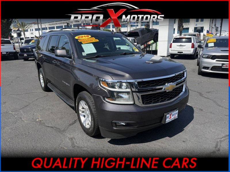 Used 2018 Chevrolet Suburban LT w/ Luxury Package RWD image 1