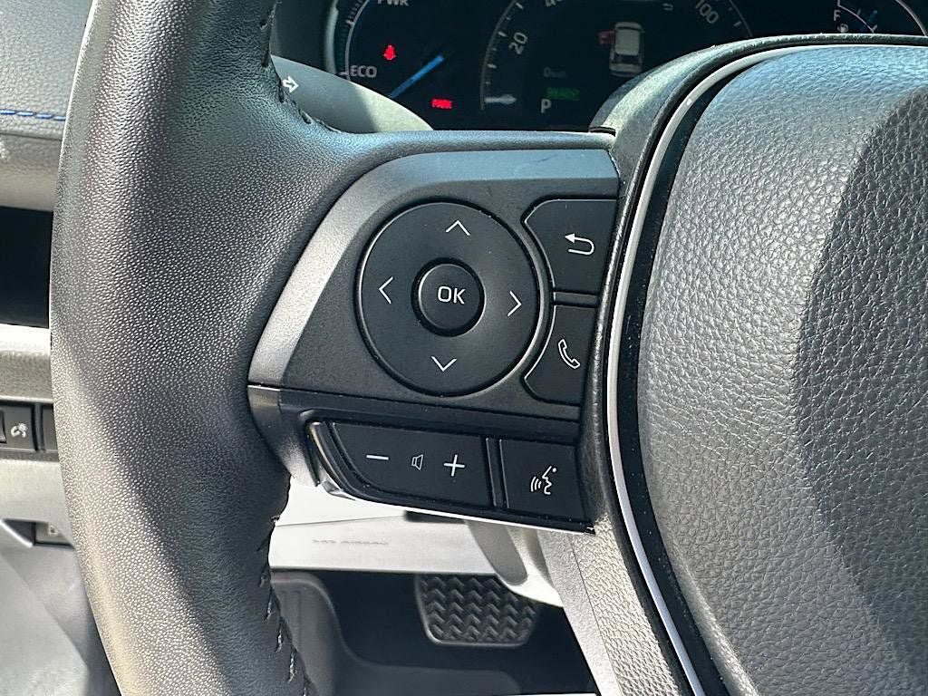 Certified 2025 Toyota RAV4 SE AWD/4WD image 22